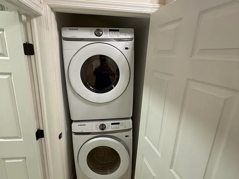 89 Oak St #1 — Photo 10