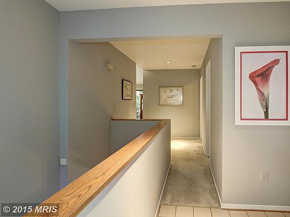 Contemporary Entry Foyer