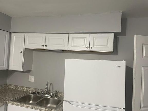 2nd image of 4235 Morsetown Ct W