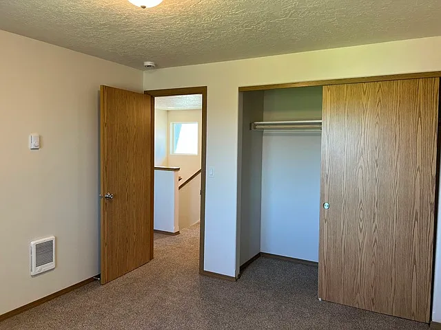 389 Clover St — Photo 12