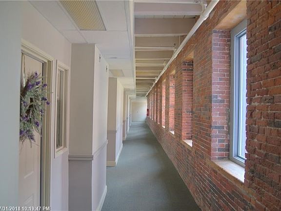 Main level access to the unit!