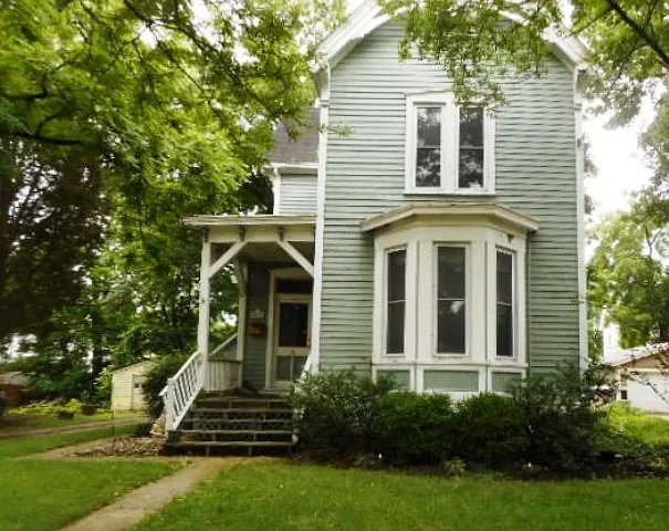 73 Hillsdale Ave photo 1