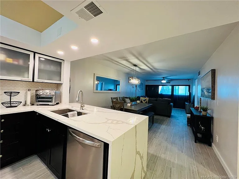 10102 S Ocean Dr #307A — Photo 9