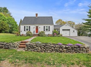 9 Grant Ave, East Walpole, MA 02032