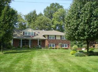 1448 Georgian Dr, Moorestown, NJ 08057