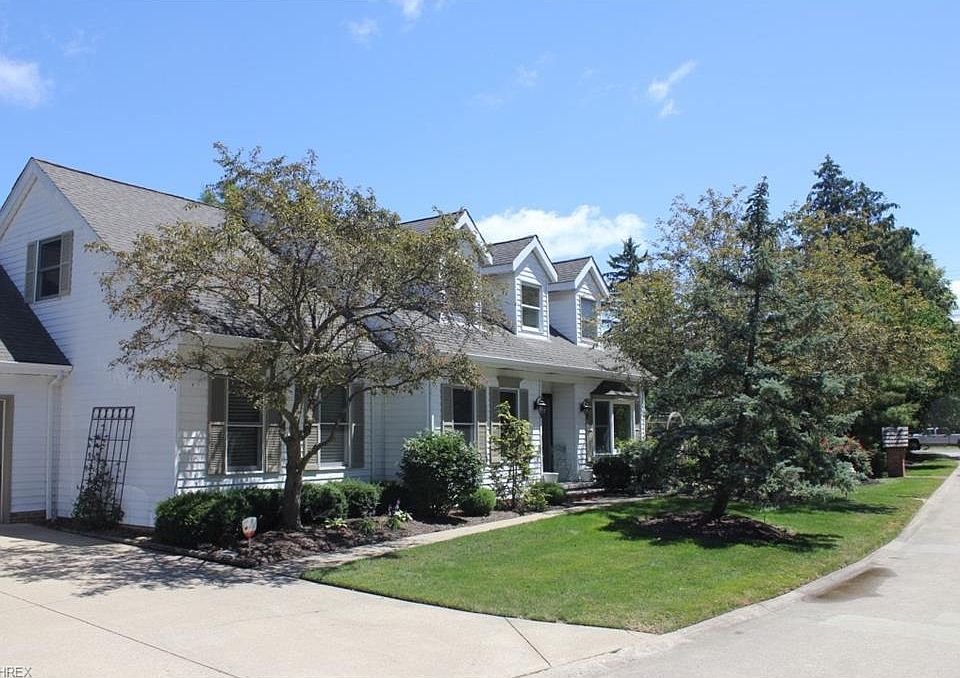 1st image of 1 Westfield Ln