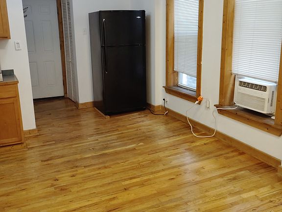 2nd image of 1700 S Ashland Ave #3F
