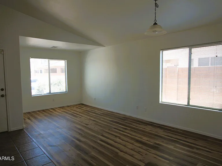 25735 W Elwood St — Photo 2