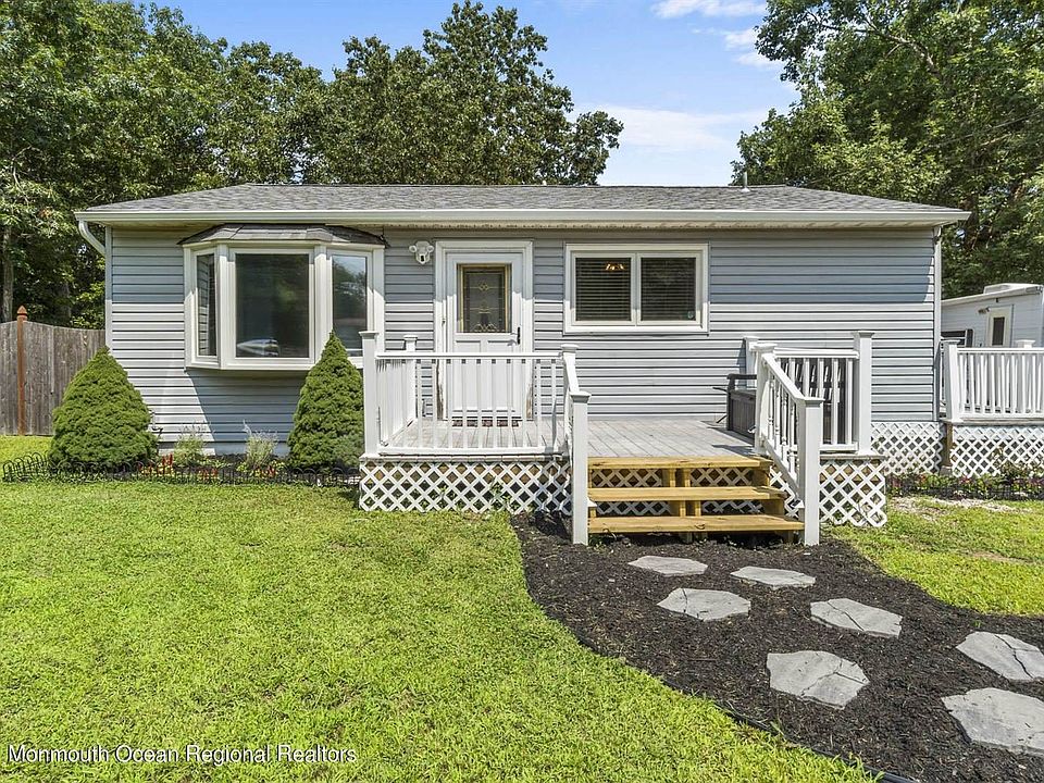 1st image of 2149 Dover Pines Ave