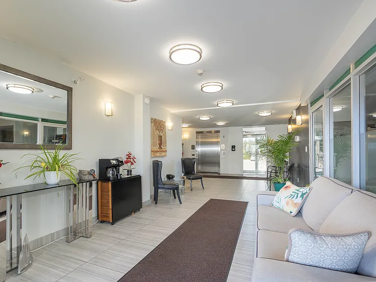 151 Marina Park Ave #309 — Photo 5