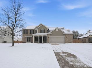 2223 Greythorn Dr, Fort Wayne, IN 46815