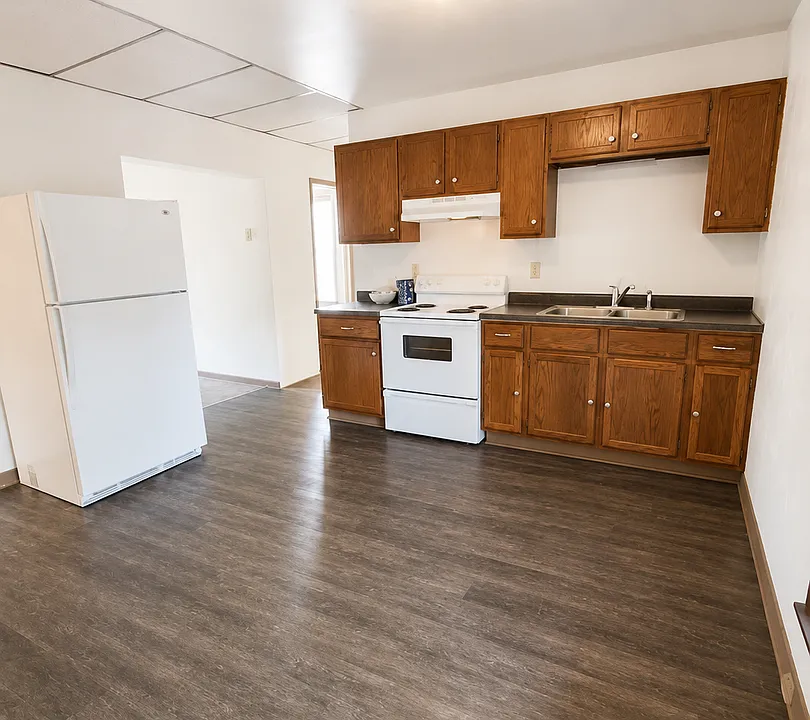 115 W Pearl St #7