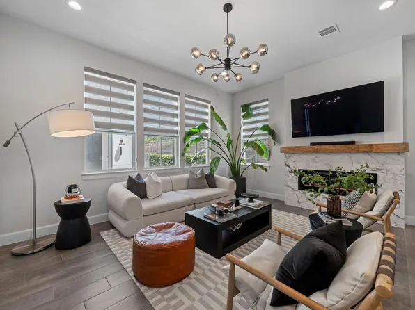 9555 Neuens Rd #A, Houston, TX 77080