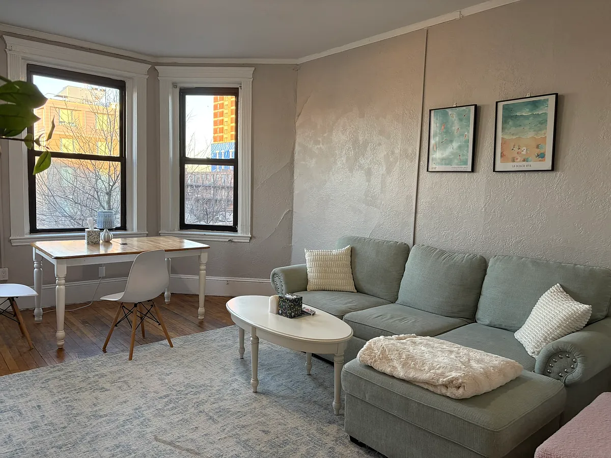 Building Photo - 1066 Commonwealth Ave #52