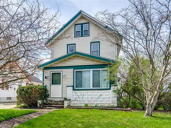 2nd image of 2642 6th St