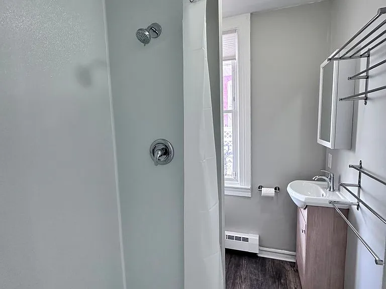 312 W North Street — Photo 6