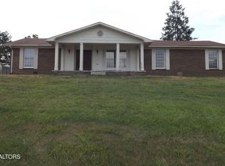 262 Oxford Cir, Harrogate, TN 37752