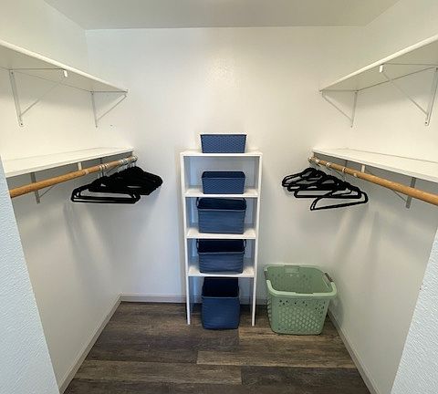 5th image of 33932 Laughlin Way