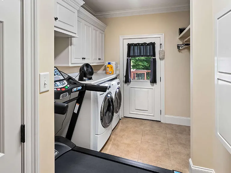 18523 Pecan Ln — Photo 5