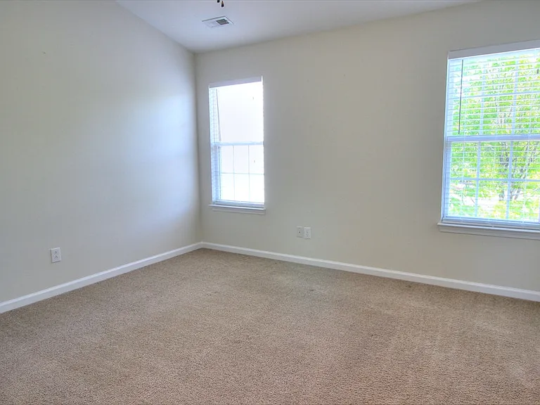 5 Shields Ct — Photo 14
