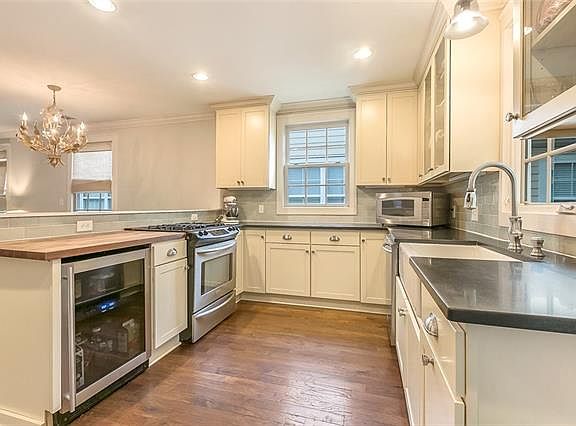 5th image of 6467 Memphis St
