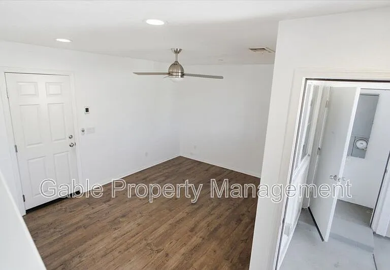 14854 Nordhoff St — Photo 3