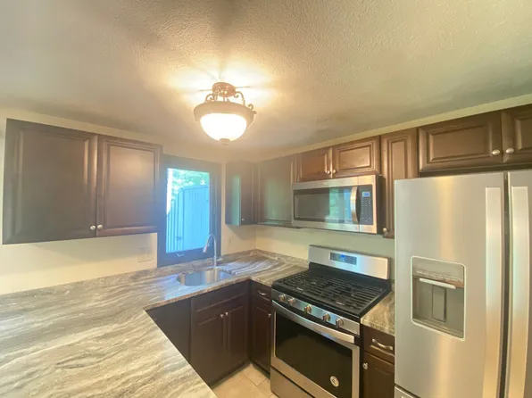 18 Profile Cir, Nashua, NH 03063