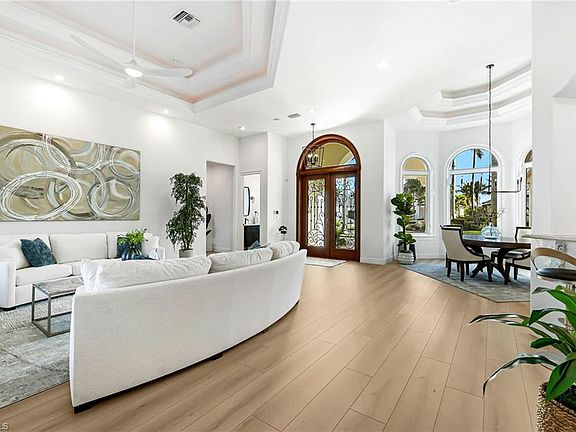 3rd image of 18040 Via Bellamare LN