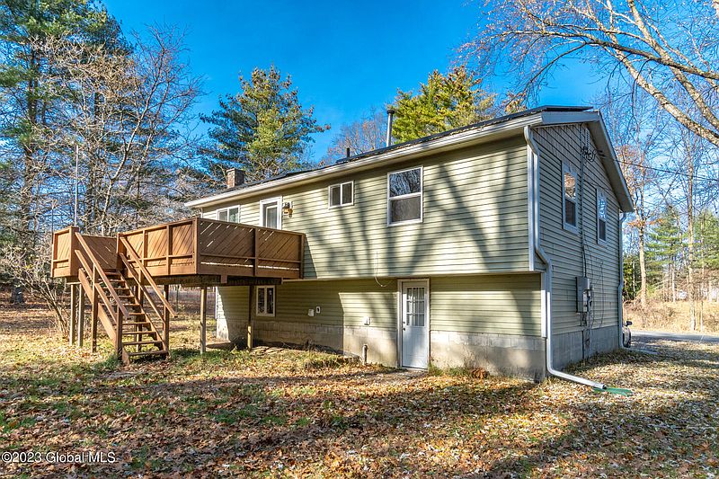 2nd image of 98 Hutchins Road