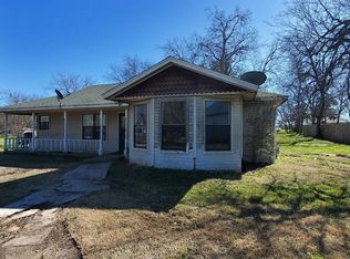 701 Rose Hill Rd, Terrell, TX 75160