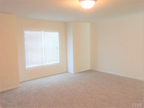 3rd image of 110 Aaron Pl Unit 17