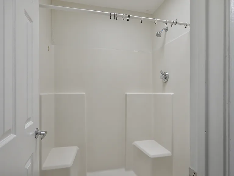 5170 S Jones Blvd #206-16 — Photo 13