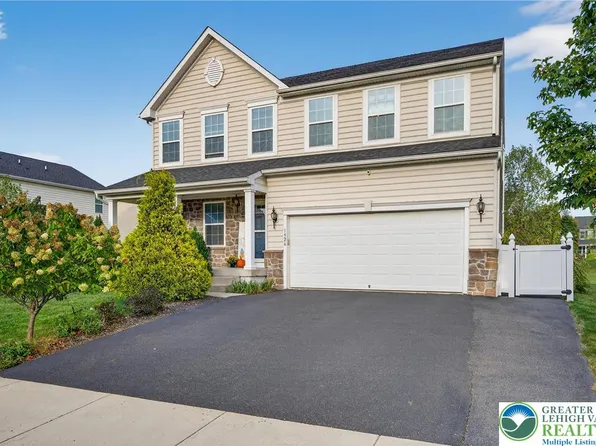 1926 Alamingo Dr, Quakertown, PA 18951