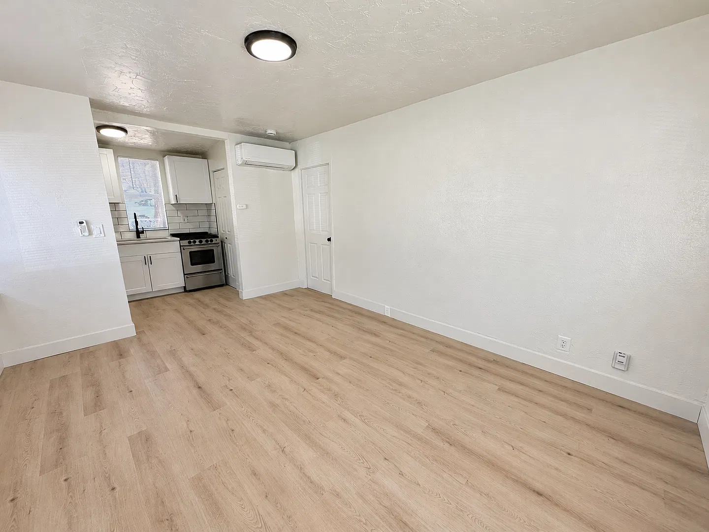 Trolley Flats — Photo 2