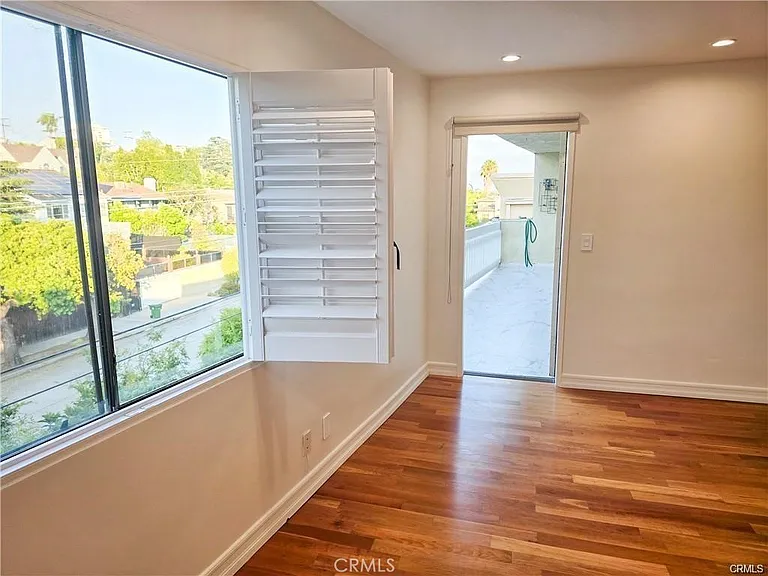 1310 Roxbury Dr #302 — Photo 11