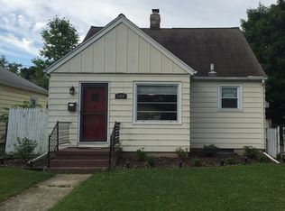 1122 E Tripp Ave, Peoria, IL