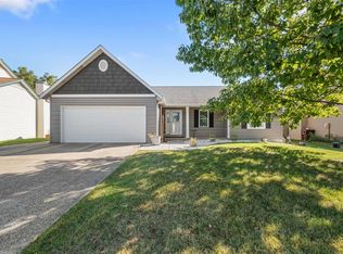 944 Blake Ct, Saint Peters, MO