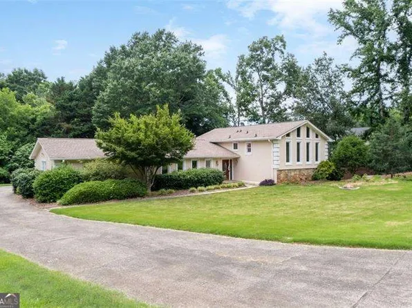 953 Hidden Hollow Dr, Marietta, GA 30068