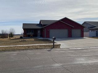 705 Elizabeth St, Marshall, MN 56258