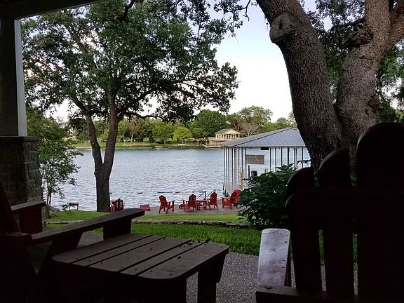 3rd image of 413 River Lake Dr