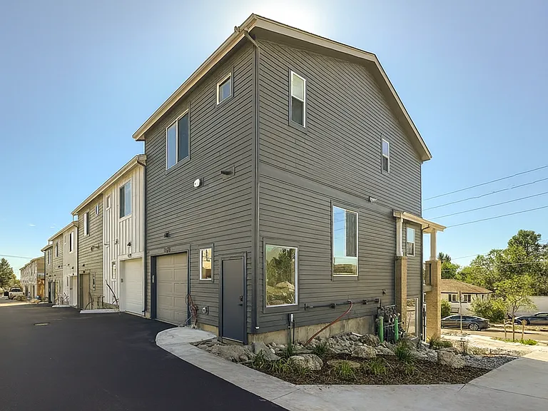 Applewood Townhomes — Photo 31