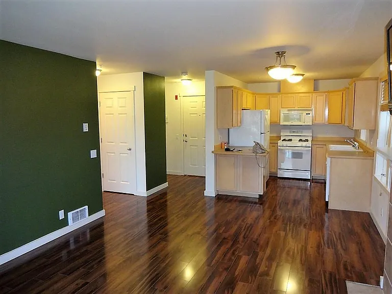 506 NE 73rd St #2A — Photo 2