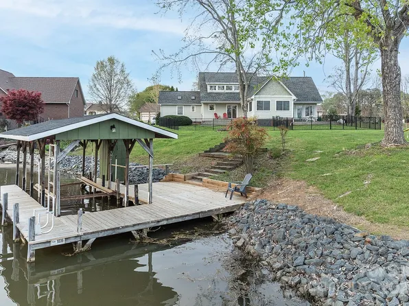 481 Tranquil Bay Cir, Norwood, NC 28128