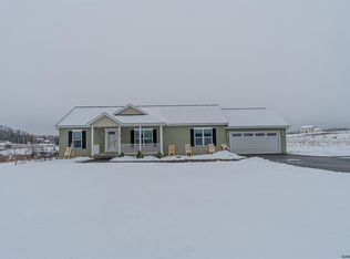 18 Line Dr, Troy, NY 12180