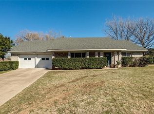 3724 Wosley Dr, Fort Worth, TX 76133