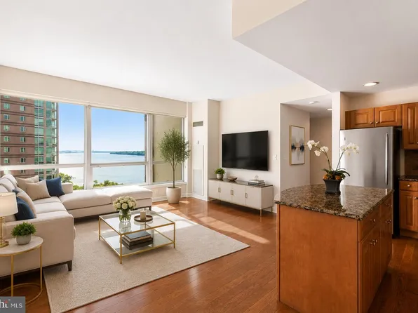 901 N Penn St Unit P807, Philadelphia, PA 19123