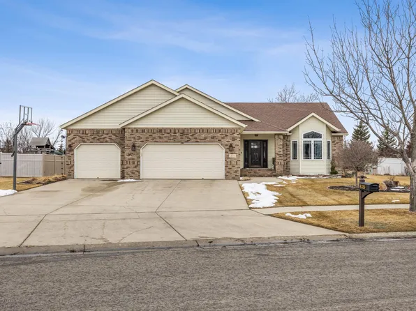 4315 Timberline Dr S, Fargo, ND 58104