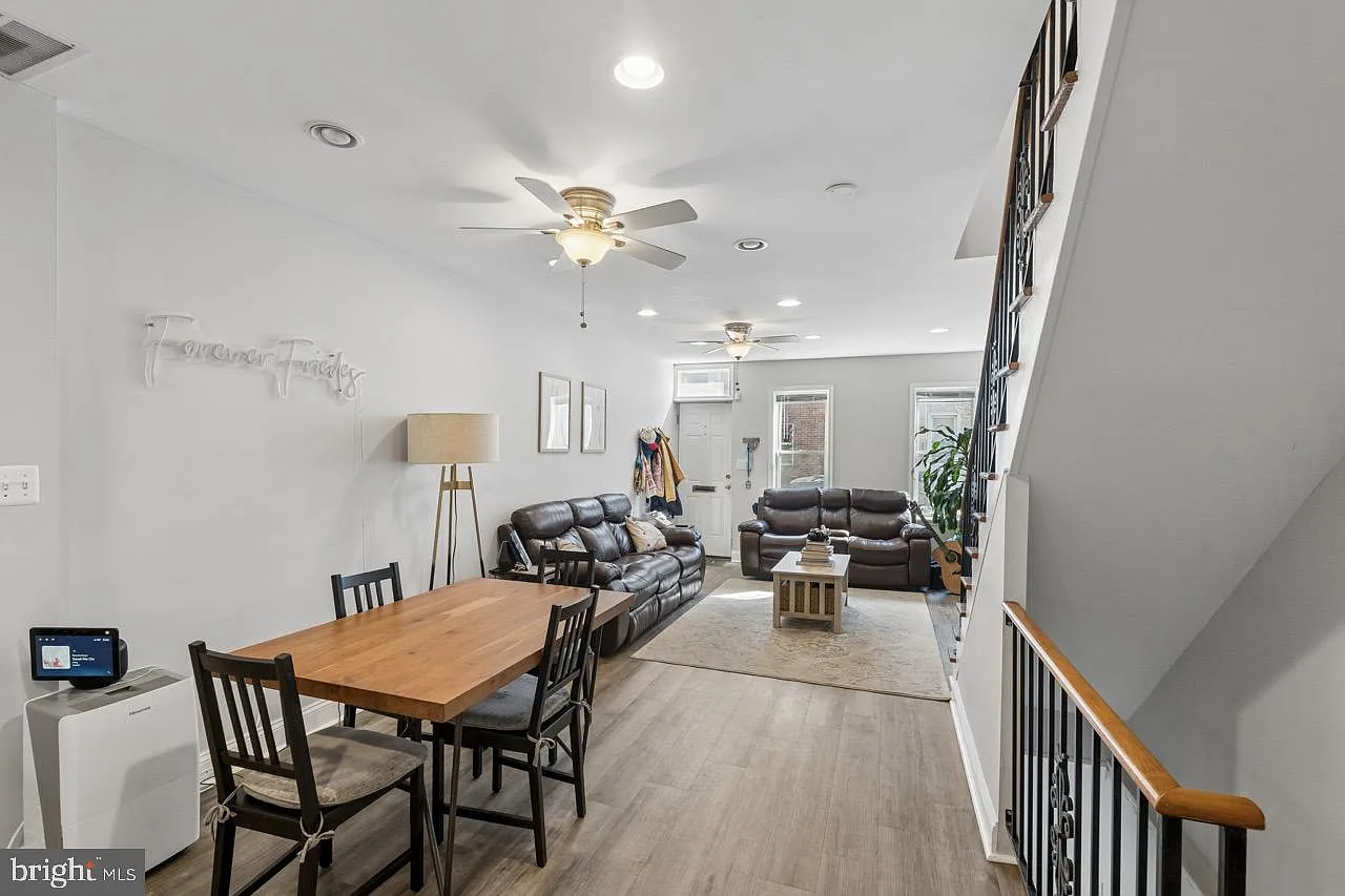 2 bed, 1000 sqft, $2,995 — Photo 4