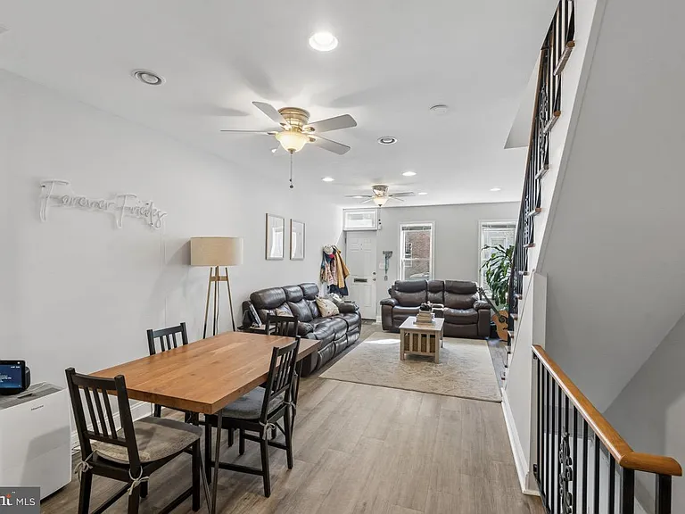 2139 Montrose St — Photo 4