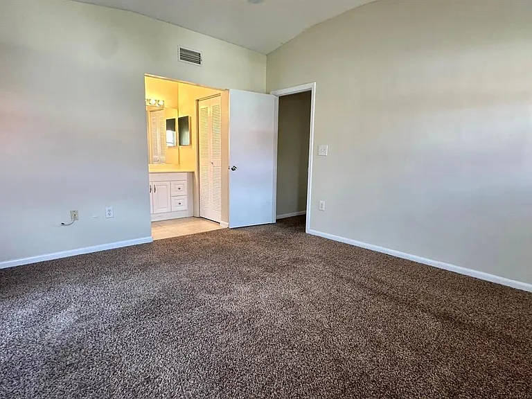 3299 NW 44th St #2 — Photo 10